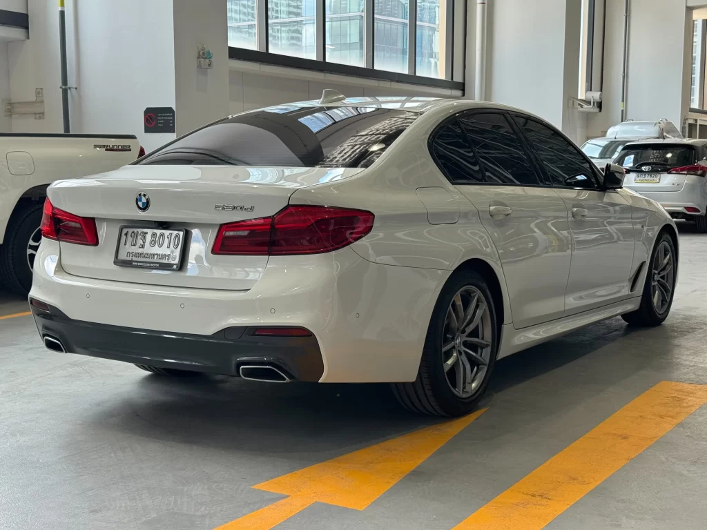 BMW 520d M Sport AT (1ขฐ 8010)
